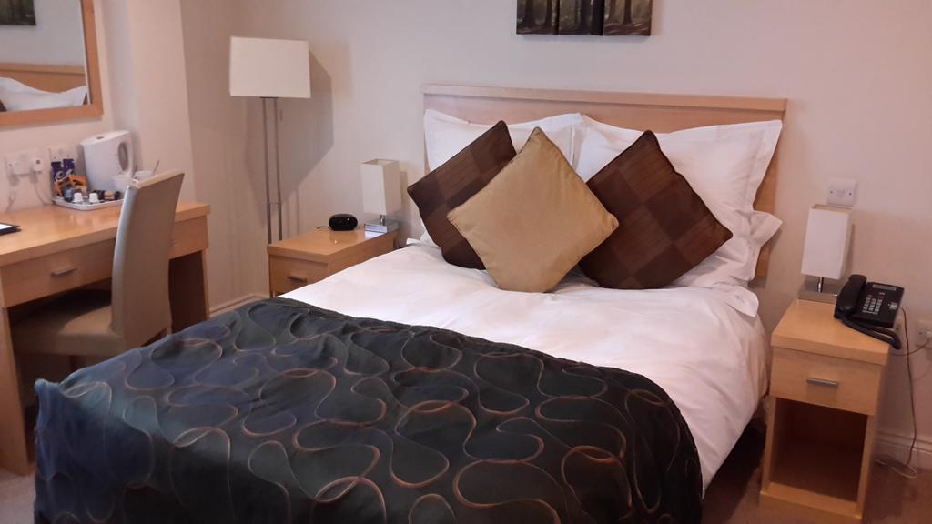 Bed and Breakfast Springfields Horsham Zimmer foto